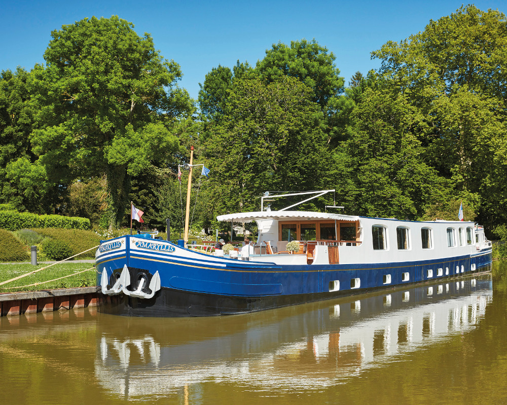 LES BATEAUX BELMOND